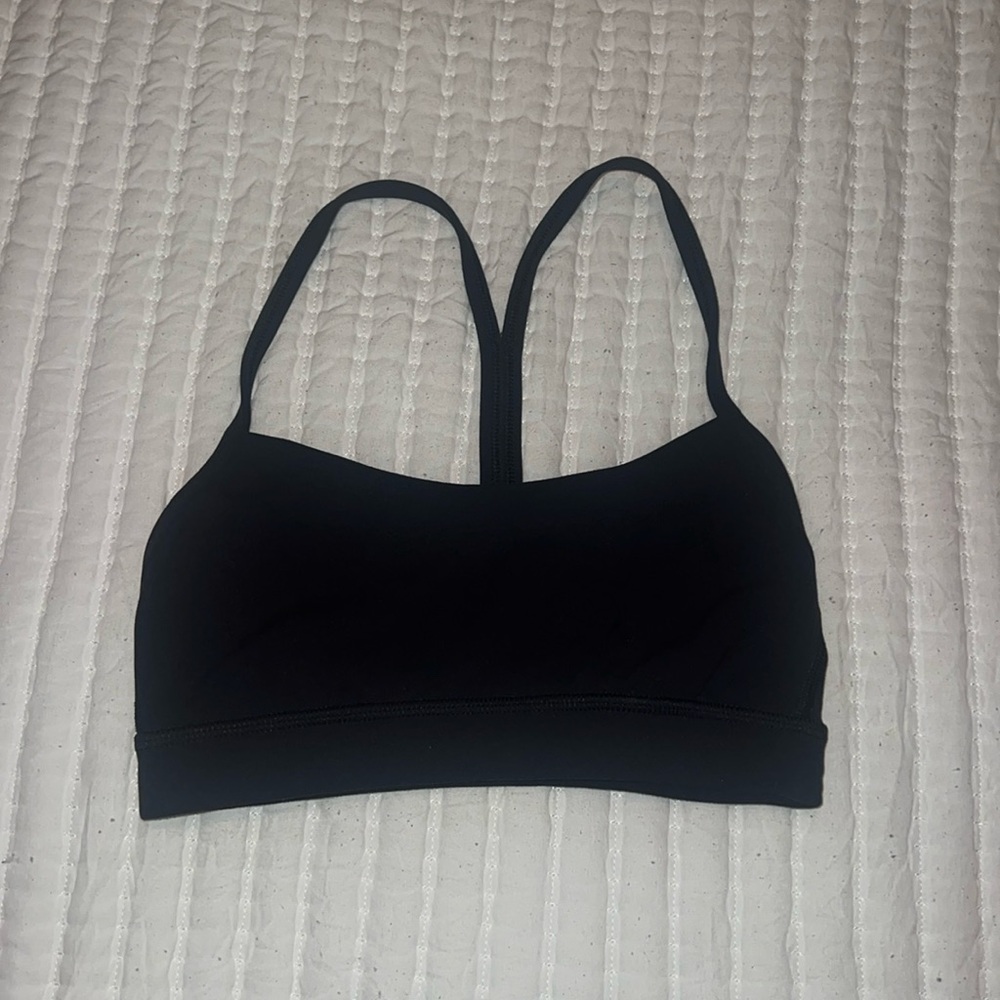 lululemon flow y bra black || size: 2 🖤🖤